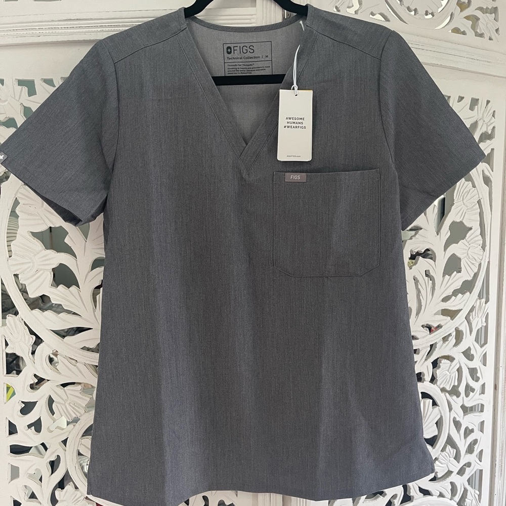 Figs Gray Scrub Top - Medium - Technical Collection